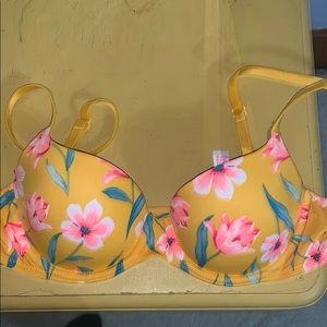 VS PINK bra Never worn